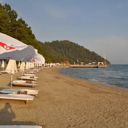 Orka Gardens F1 Апартаменты